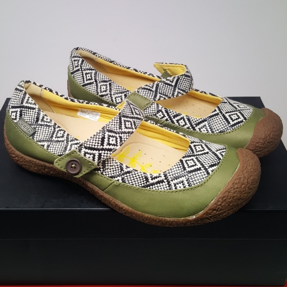 Keen Harvest MJ button Mary Jane Shoes Size 9